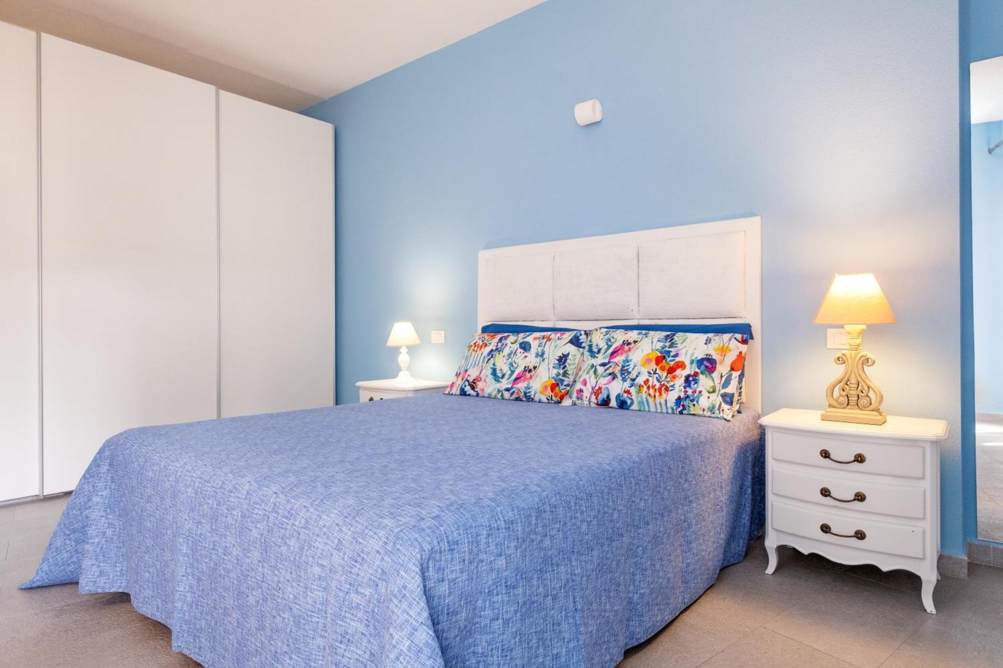 Orosei Home Holidays - I Fiori Екстериор снимка