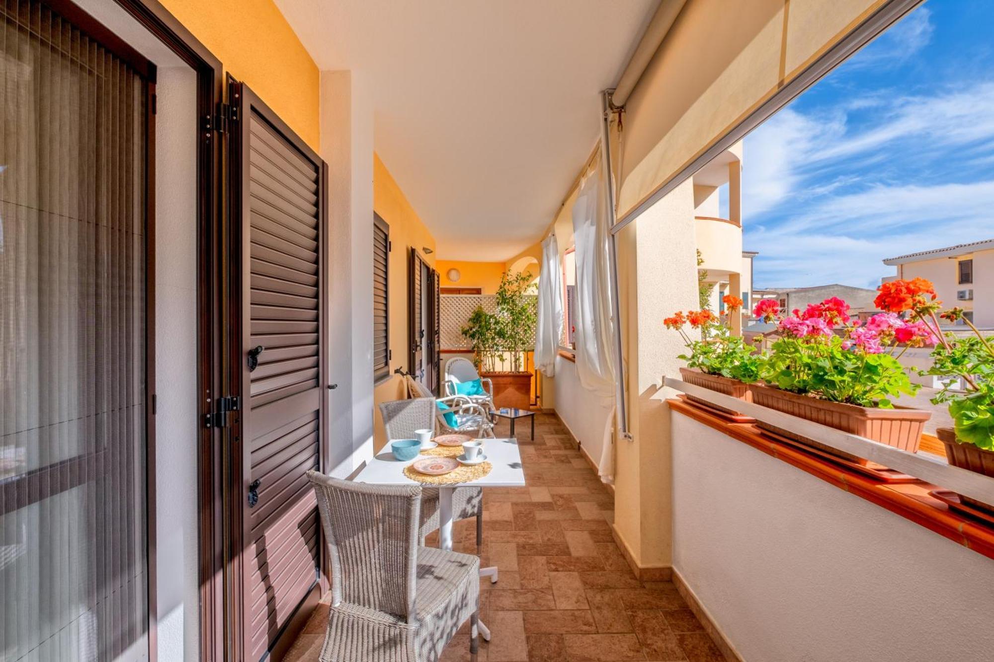 Orosei Home Holidays - I Fiori Екстериор снимка